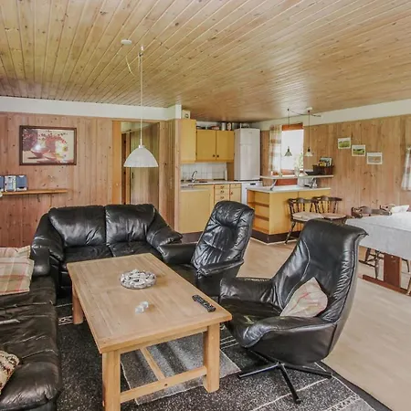 Awesome In Samso With Kitchen 펜션 Samsø